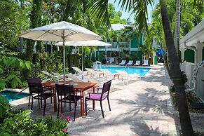 Almond Tree Inn Hotel - Adults Only