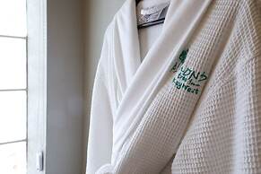 Almond Tree Inn Hotel - Adults Only