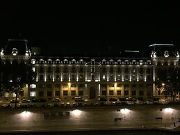 Hotel Les Rives De Notre Dame