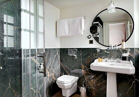 Hotel Les Rives De Notre Dame