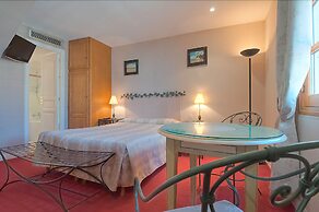 Hotel Les Rives De Notre Dame