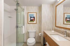 Hampton Inn & Suites by Hilton Langley-Surrey