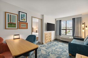Hampton Inn & Suites by Hilton Langley-Surrey