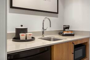Hampton Inn & Suites by Hilton Langley-Surrey