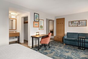 Hampton Inn & Suites by Hilton Langley-Surrey