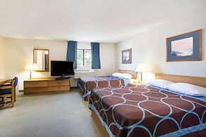 Super 8 by Wyndham Fallon