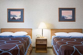 Super 8 by Wyndham Fallon