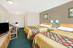 Super 8 by Wyndham Quesnel BC