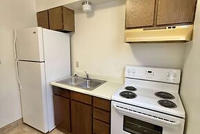 Super 8 by Wyndham Salina/Scenic Hills Area