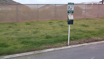 Super 8 by Wyndham Salina/Scenic Hills Area