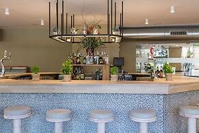 Intelier Orange Hotel