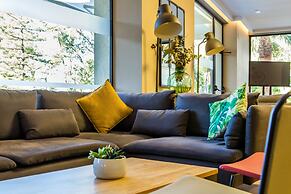 Intelier Orange Hotel