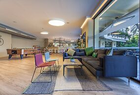 Intelier Orange Hotel