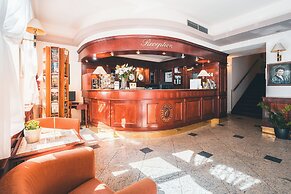Hotel Carlton