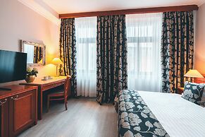 Hotel Carlton