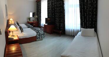 Hotel Carlton
