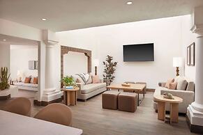 The Scottsdale Resort and Spa, Curio Collection by Hilton