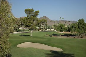 The Scottsdale Resort and Spa, Curio Collection by Hilton