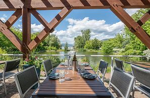 Prestige Harbourfront Resort, WorldHotels Luxury