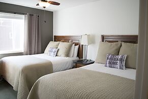 Banff Boundary Lodge