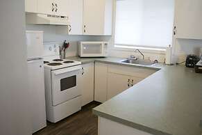 Banff Boundary Lodge