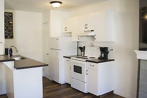 Banff Boundary Lodge