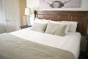 Banff Boundary Lodge