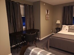 Banff Boundary Lodge