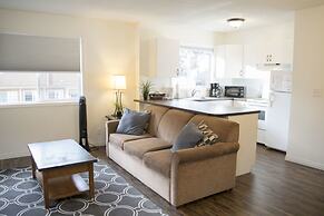 Banff Boundary Lodge