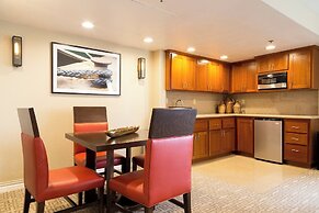 Coronado Beach Resort