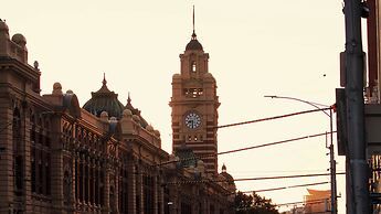 Hotel Indigo Melbourne on Flinders by IHG