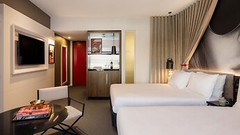 Hotel Indigo Melbourne on Flinders by IHG