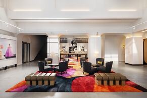 Hotel Indigo Melbourne on Flinders by IHG