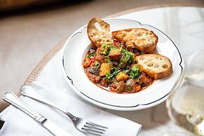 Hotel Indigo Melbourne on Flinders by IHG