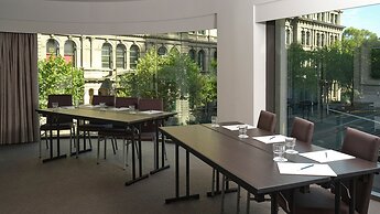 Hotel Indigo Melbourne on Flinders by IHG