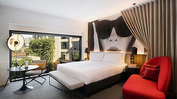 Hotel Indigo Melbourne on Flinders by IHG