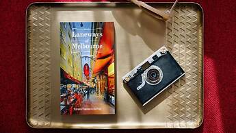 Hotel Indigo Melbourne on Flinders by IHG