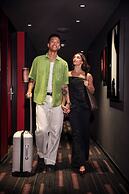 Hotel Indigo Melbourne on Flinders by IHG