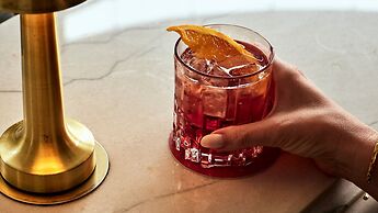 Hotel Indigo Melbourne on Flinders by IHG