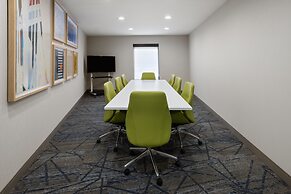 Holiday Inn Express Hotel & Suites Brattleboro by IHG