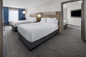 Holiday Inn Express Hotel & Suites Brattleboro by IHG