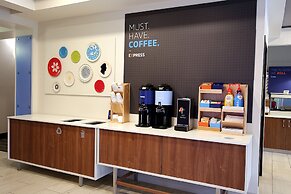 Holiday Inn Express & Suites Ashland by IHG