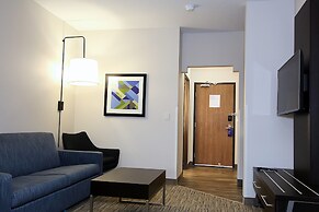 Holiday Inn Express & Suites Ashland by IHG