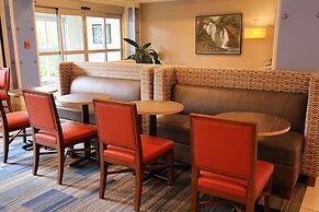 Holiday Inn Express & Suites Ashland by IHG
