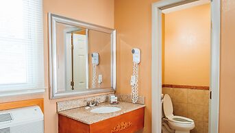 Quiet Corner Inn