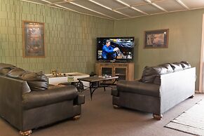 Hiawatha Lodge Inn