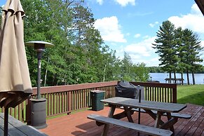 Hiawatha Lodge Inn