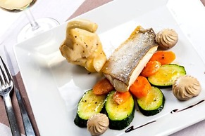 Golf Hotel Resort Val De Sorne