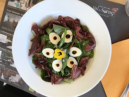 Golf Hotel Resort Val De Sorne