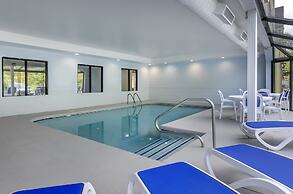 Comfort Inn & Suites Troutville - Roanoke North / Daleville